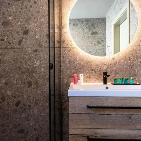 Luxury K&j Vila